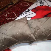چهار عدد کوسن دوتا بزرگ نوو و دوتا متوسط