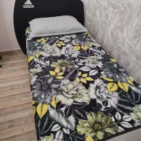 تخت خواب آدیداس سفید مشکی همراه پاتختی دو کمد