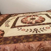 سرویس رو تختی ساتن ۵ تکه طرح برجسته کاملا نو|سرویس روتختی|شیراز, معالی‌آباد|دیوار