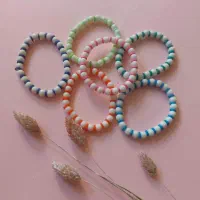 دستبند مهره سفید و رنگی