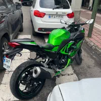 کاوازاکی ۳۰۰ ۲۰۱۷