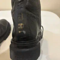 کت و شلوار پشمی خارجی و پالتو فوتر ، بوت چرم طبیعی