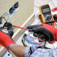 استخدام برقکار حرفه ای