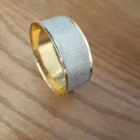 مقداری طلا با قیمت خیلی خوب بفروش میرسه