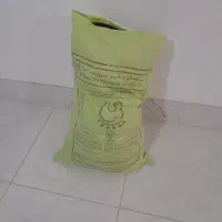 یک کیسه لباس|لباس|بیرجند, |دیوار