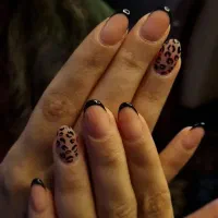 ازساعت ۱۲تا ۹ به جز روزای تعطیل