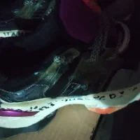 کتونی نو|کیف، کفش، کمربند|رشت, فلسطین|دیوار