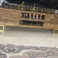 میز تلویزیون آیینه ای طلایی