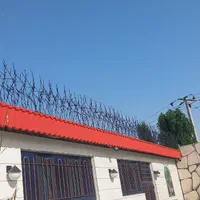 حفاظ روی دیوار