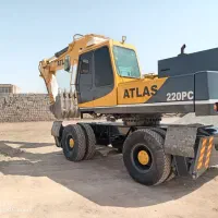 بیل مکانیکی لاستیکی