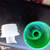 بطری نیم لیتری و یک لیتری