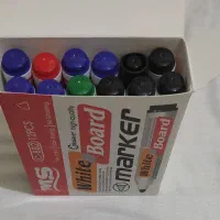 فروش مقداری لوازم تحریر مداد و ماژیک وایت برد
