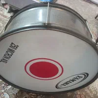 طبل نو|درام و پرکاشن|شیراز, فرگاز|دیوار