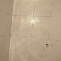 نظافت منزل انجام میدم ساعتی ۵۰ سابقه کار ۲۰ سال