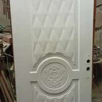 درب چوبی سفید