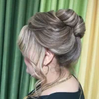 خدمات سالنی واجاره صندلی برای همکار|آرایشگاه و سالنهای زیبایی|قزوین, |دیوار