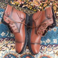 دو جفت کفش|کیف، کفش، کمربند|آشخانه, |دیوار