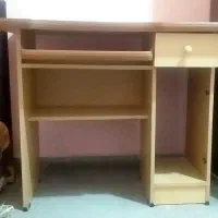 میز کامپیوتر