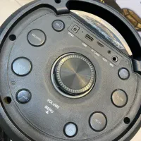 پارتی باکس و اسپیکیر