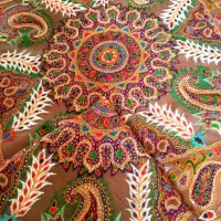 تعدادی رومیزی پته