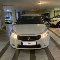 خودرو سواری، رنو ساندر‌و اتومات