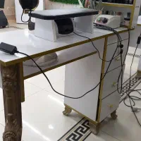 میز ناخن|آرایشگاه و سالن‌های زیبایی|بروجرد, |دیوار