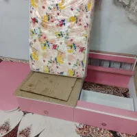 تخت خواب نوزادی|تخت و سرویس خواب|قرچک, میرزائی جنوبی|دیوار