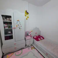 تخت و کمد و موکت اتاق کودک