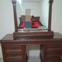 میز آرایش با دوتا پاتختی