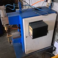 یک نقطه جوش ،دو عدد پرس ،و یک قیچی