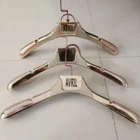 چوب کار چوب لباسی|بندرخت و رخت‌آویز|پرند, فاز ۳|دیوار