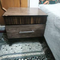 میز پایتختی