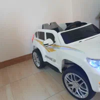 ماشین شارژی پرادو سفید