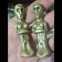 مجسمه برنجی