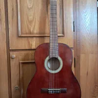 گیتار نو و دست نخورده-قیمت باورنکردنی-فروش فوری