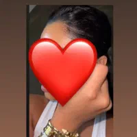 تعدادی اکسسوری ب فروش می‌رسد