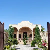 خانه باغ اجاره ای یزد مهریز