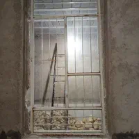 پنجره آهنی