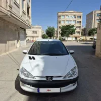 206 اس دی V8