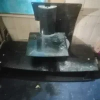 فرش و قالیچه و میز تلویزیون