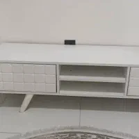 میز تلویزیون کاملاً سالم کشوهاش هم جک دار سالم