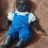 عروسک کلیکسیونی|کلکسیون اشیاء عتیقه|اندیشه, اندیشه فاز ۱|دیوار