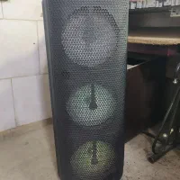 ۲عدد اسپیکر بزرگ