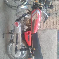 هوندا۱۲۵سی دی ای
