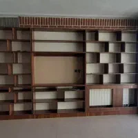 کتابخانه و تی وی وال