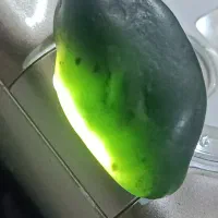 سنگ زمرد سبز بدون تراش