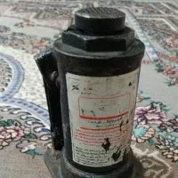 جک روغنی نیسان