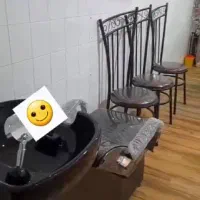 فروش فوری میز وآینه سرشورصندلی اصلاح|آرایشگاه و سالنهای زیبایی|شهرضا, |دیوار