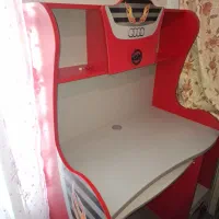 میز تحریر و کامپیوتر اسپرت بسیار سالم و نو