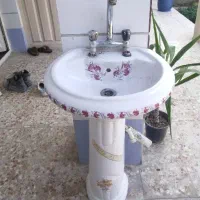 روشویی و پایه